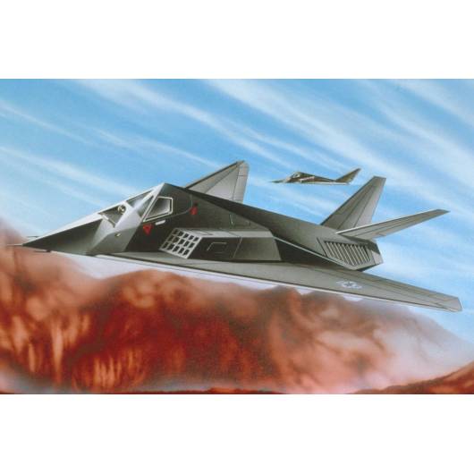 REVELL 1:144 Lockheed F-117 (04037)